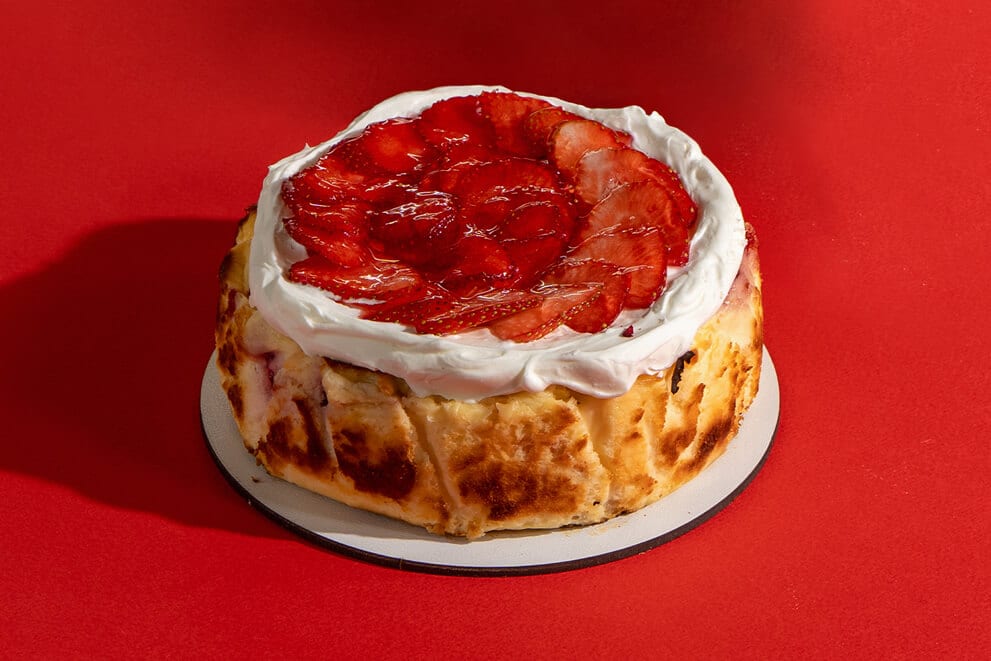 Basque Bento Cheesecake strawberry yoghurt