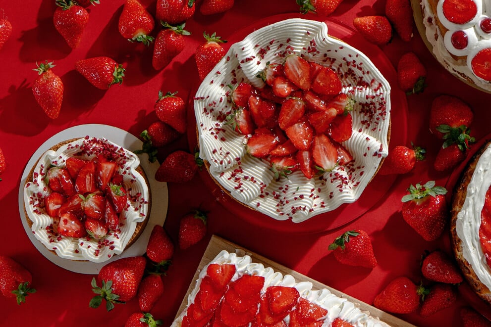 Cheesecake “NEW YORK” with strawberries